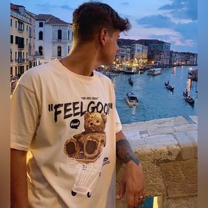 {EUC} Men’s VAMTAC Bear Print T-shirt Medium